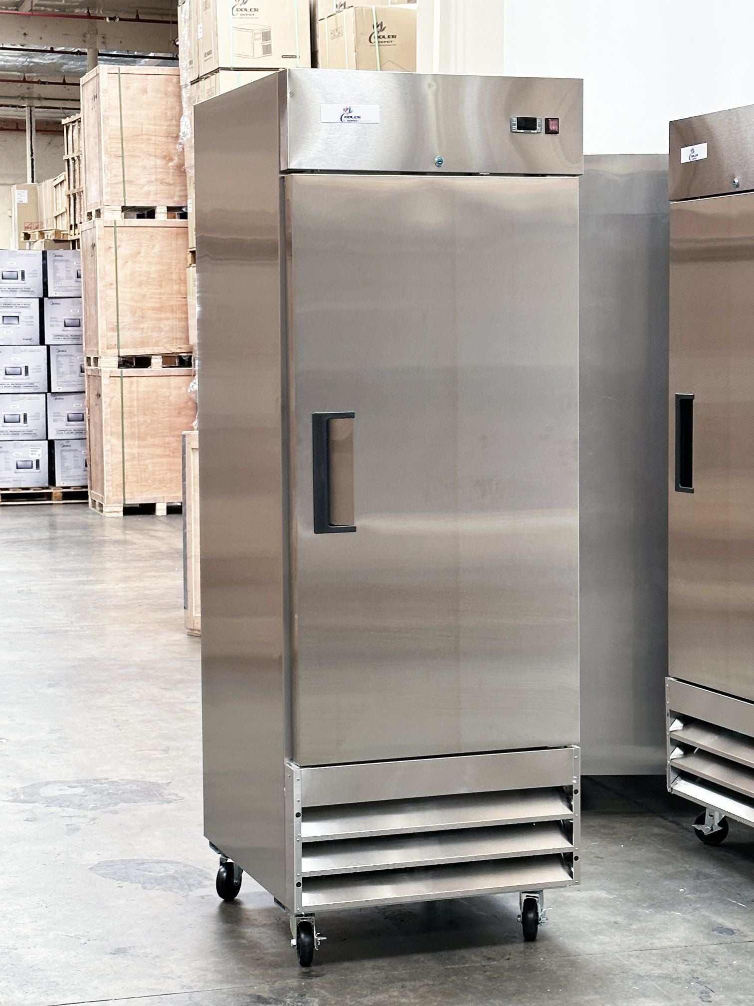 Cool Depot Solid Door Reach-In Freezer 1 Door Freezer